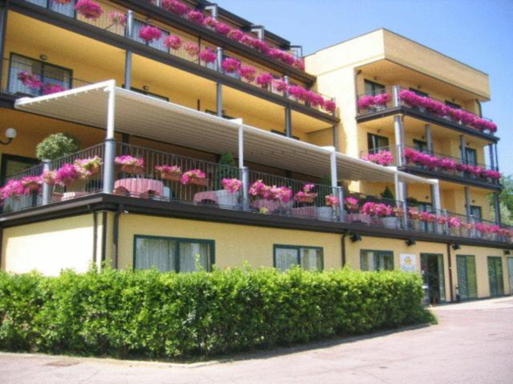Ahg Riva Del Sole Hotel - Adults Only Moniga del Garda المظهر الخارجي الصورة