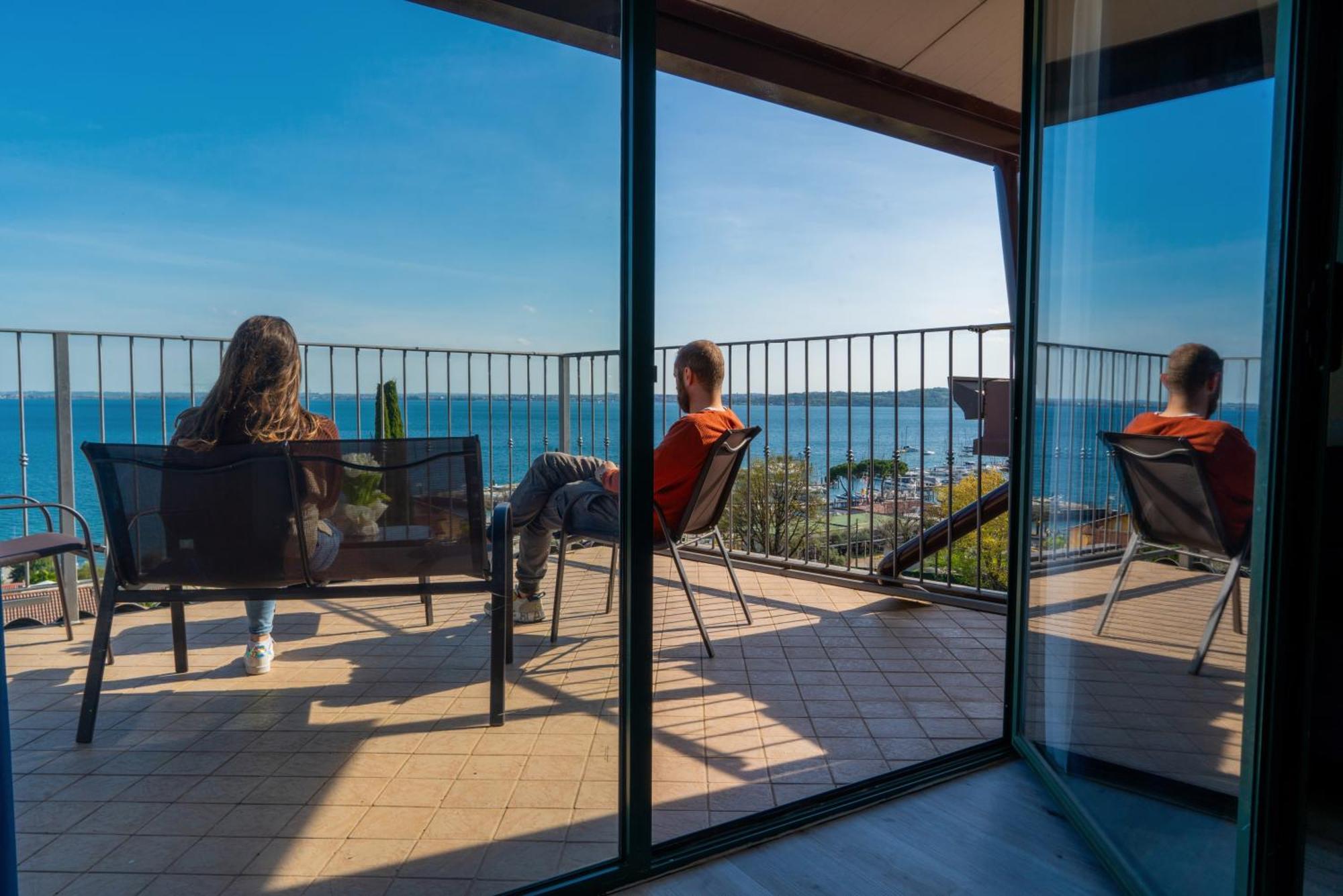 Ahg Riva Del Sole Hotel - Adults Only Moniga del Garda المظهر الخارجي الصورة