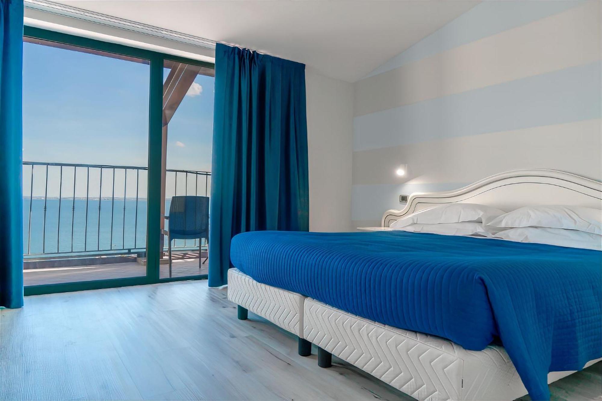 Ahg Riva Del Sole Hotel - Adults Only Moniga del Garda المظهر الخارجي الصورة