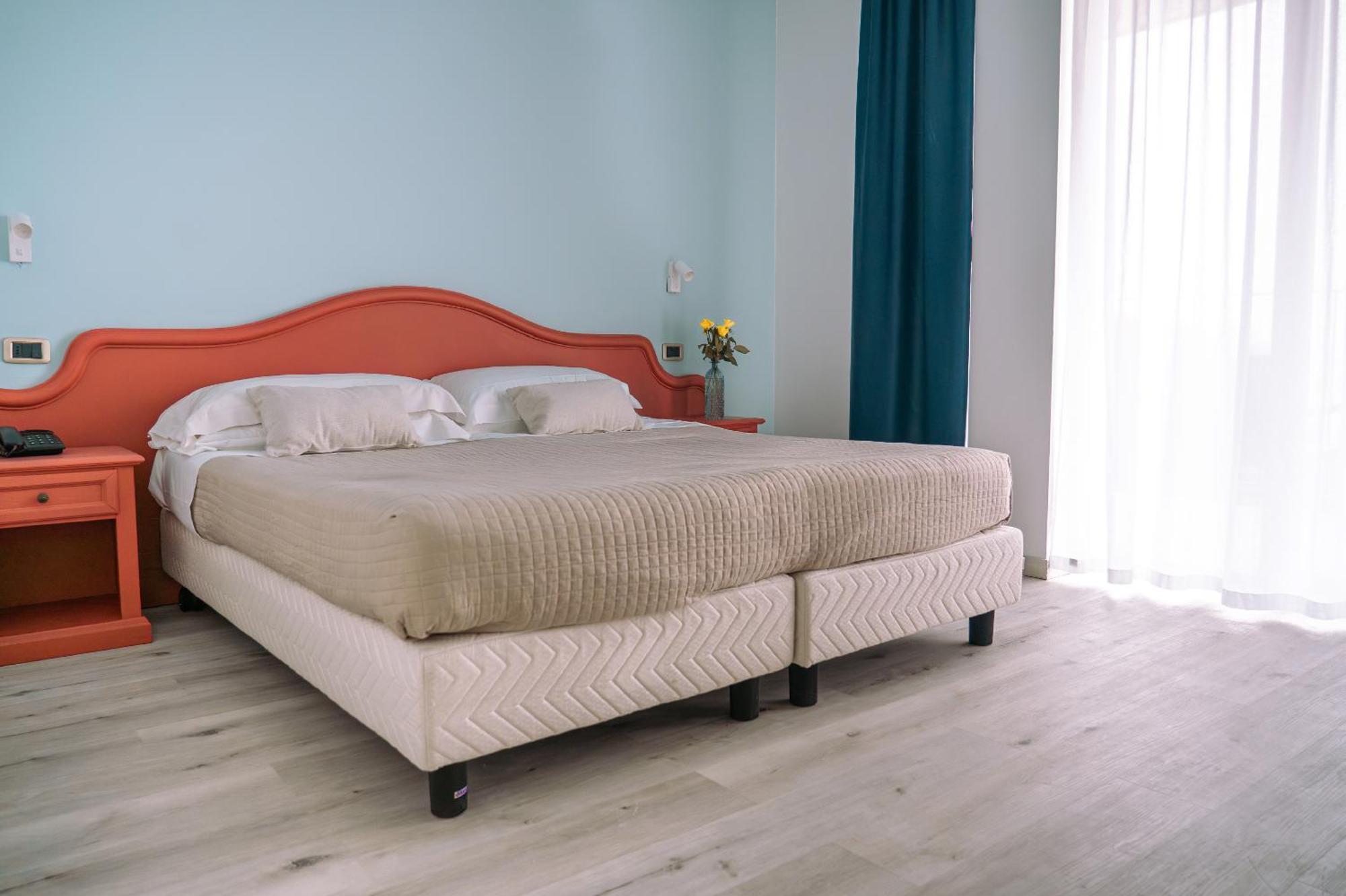 Ahg Riva Del Sole Hotel - Adults Only Moniga del Garda المظهر الخارجي الصورة