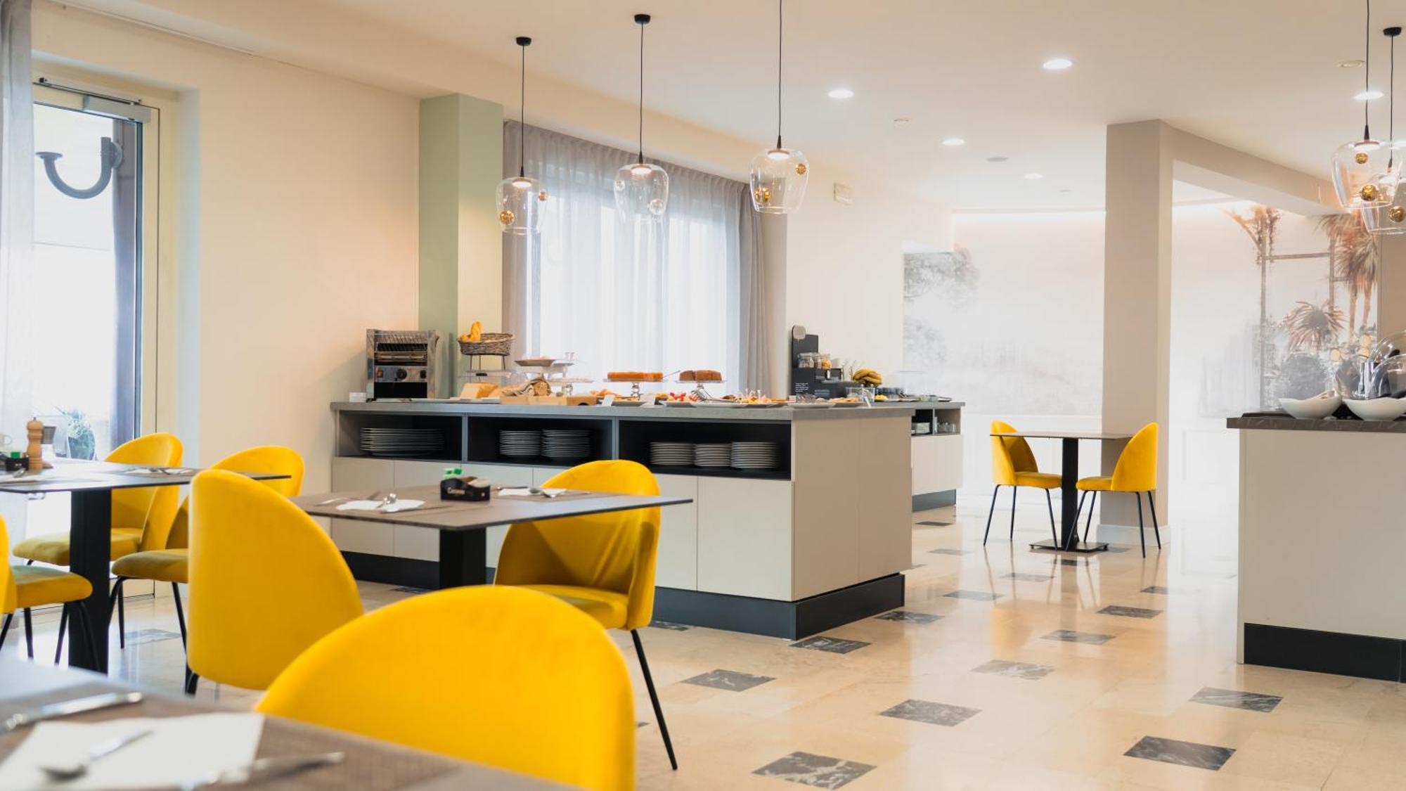 Ahg Riva Del Sole Hotel - Adults Only Moniga del Garda المظهر الخارجي الصورة