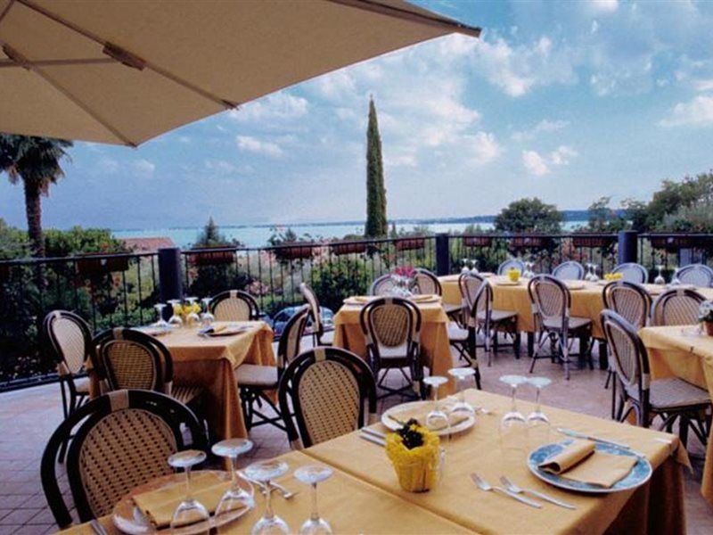 Ahg Riva Del Sole Hotel - Adults Only Moniga del Garda المظهر الخارجي الصورة
